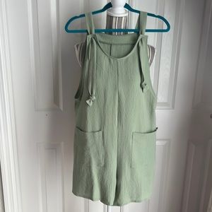 Emery Rose romper, new without tags